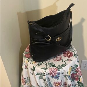 Etienne Aigner
 Black Leather Shoulder Bag